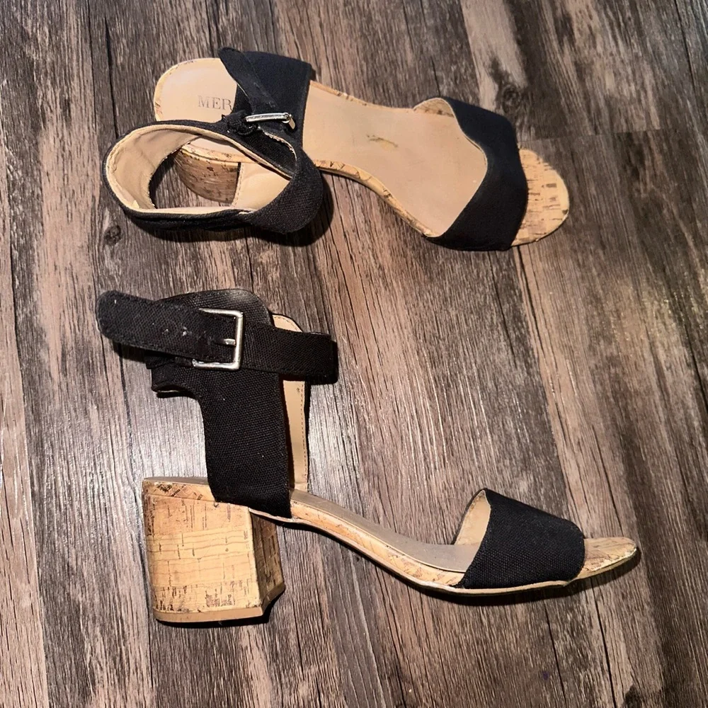 Merona Black and Tan Heels size 9 1/2